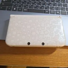 3dsll モンスターハンター4 アイルーホワイト　ジャンク3045BK