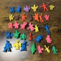 3F 【激レア・当時物】昭和レトロ ウルトラマン 怪獣消しゴム 豪華30点セット