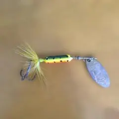スピナーフェザー付き ルアー