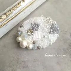 no.H332 ランダムビーズ刺繍のオーバルブローチ