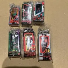 仮面ライダー ソフビパッケージチャーム＆チョコスナック 6種類セット