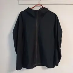 ユニクロ　ブロックテックパーカー　XL