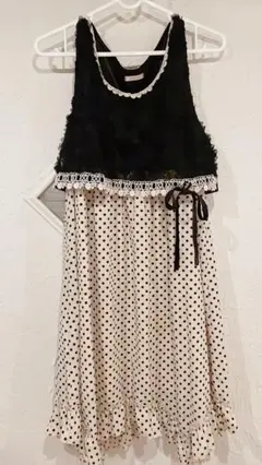 ノースリーブドット柄ワンピース