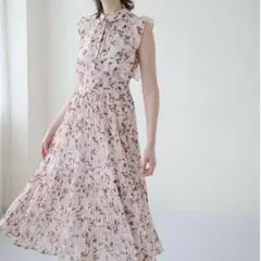 スナイデル　Sustainableフリルワンピース