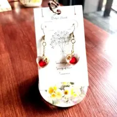 ハート型揺れるクリアピアス