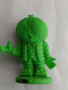 ゲゲゲの鬼太郎 緑 台座付き 消しゴムフィギュア