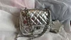 シルバー キルティング ショルダーバッグ