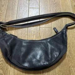 Suolo（スオーロ）Normandy 姫路レザー 斜めがけショルダーバッグ