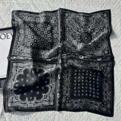 シルク 100% スカーフ 大判　ストール　ペイズリー柄　68×68 バンダナ風