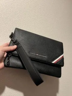 Tommy Hilfiger ブラック クラッチバッグ