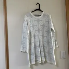 最終値下げ‼️ホワイト ラメ入り星形模様 長袖チュニックセーター　LL