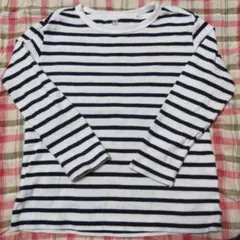 110 ユニクロ 長袖Tシャツ