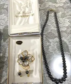 ◇美品ヴィンテージブローチ イヤリングネックレス 天然石ヘマタイト 
