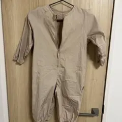 GITA ベージュ ジッパー付きロンパース