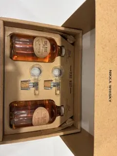 貴重❣️ニッカウイスキー　ピュアモルト　ブラック&レッド　飲み比べセットのサムネイル