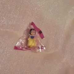 ディズニープリンセス 三角パック入りミニフィギュア 白雪姫