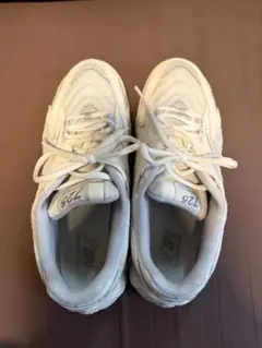 New Balance 725 ホワイト グレー スニーカー