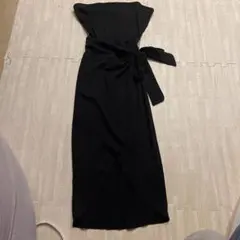 レア✨【M】FOREVER 21 ブラックノースリーブワンピースのサムネイル