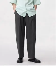 《新品未使用タグ付》GU メンズ バレルレッグスラックス ダークグレー