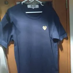 PLAY COMME des GARCONS 金のハートロゴ 紺色Tシャツ