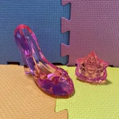 ピンクのクリスタル風ハイヒール