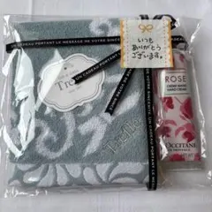 ロクシタンハンドクリームとハンカチのギフトセット