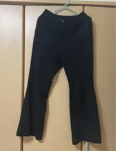 フレアパンツ カジュアルパンツ