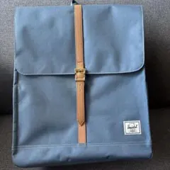 ハーシェルサプライの「City Mid-Volume」バック