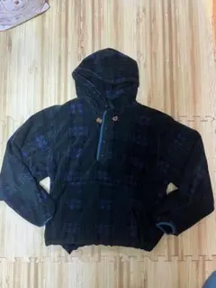 LL Beanフリースフードジャケット 黒と青のパターン