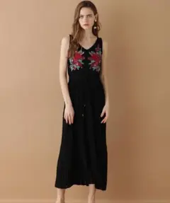 美品 刺繍レースニットワンピース／GRACE CONTINENTAL