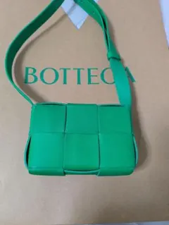 2025年最新】ボッテガヴェネタ 巾着 緑の人気アイテム - メルカリ