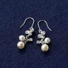 パールとクリスタルのフックピアス