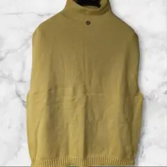 【新品未使用品】イエロータートルネックノースリーブ