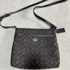 COACH ブラック ショルダーバッグ