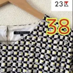 【23区】サイズ38 手洗い可能 膝丈ワンピースのサムネイル