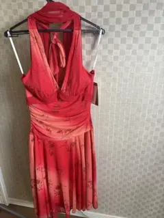 花柄赤パーティードレス 膝丈