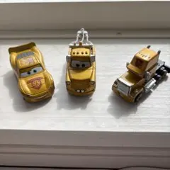 ゴールド ミニカーセット ライトニング・マックィーンディ2021年モデル