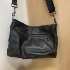 COACH ブラックレザー ショルダーバッグ
