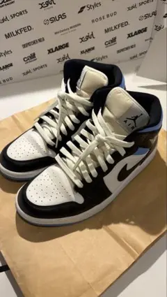 Nike WMNS Air Jordan 1 Mid Black/Blue
