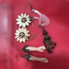ユニークなデザインのピアスセット