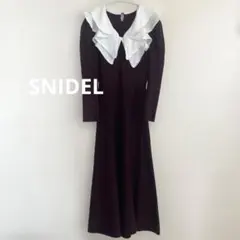 SNIDEL ホワイトカラーニットワンピース