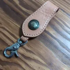 本革ベルトループキーホルダー　コンチョ