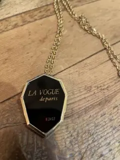 2026年最新】イブサンローラン ブローチの人気アイテム - メルカリ