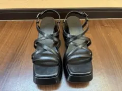 スクエアコードサンダル　厚底　黒 ブラック クロスストラップ サンダル