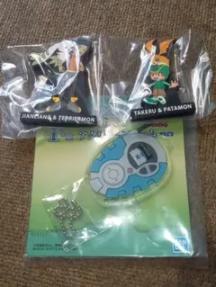 デジモン　一番くじ　ラバースタンド２種　アクリルチャーム
