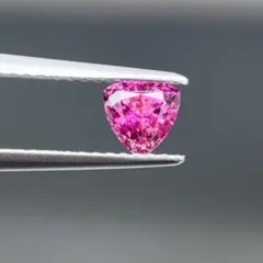 スリランカ産非加熱天然パパラチアサファイアルース