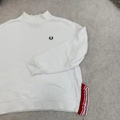 ニ*ミ様 FRED PERRYホワイトパーカー ロゴ刺繍 赤ストライプ