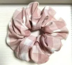 ピンク チェック シュシュ