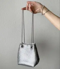 シルバー 巾着型パーティーバッグ