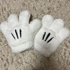 ミッキー手形フワフワ手袋　ディズニー